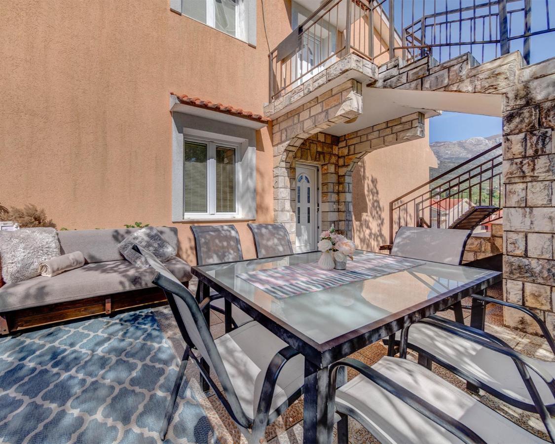 Apartments Pelle Tivat Exterior foto