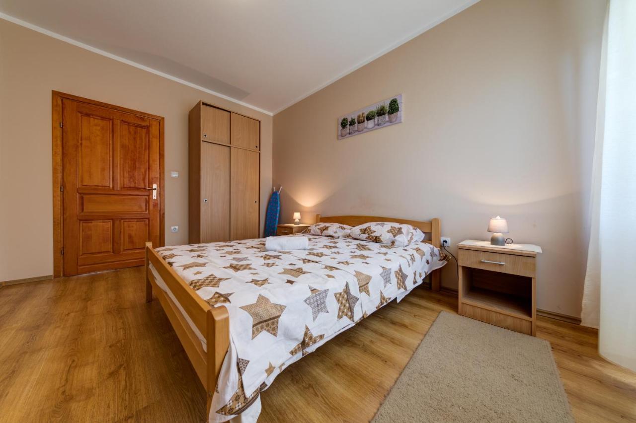 Apartments Pelle Tivat Exterior foto